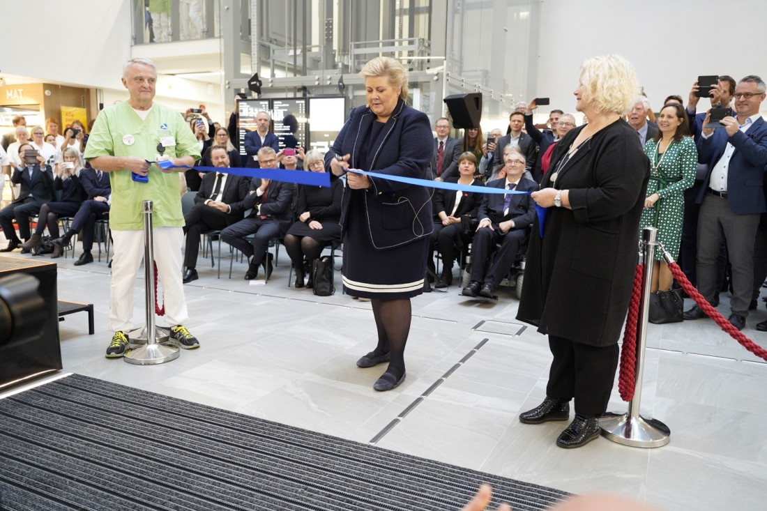 Erna åpnet nye haraldsplass 1 Statsministererna solberg åpner nytt sykehus1