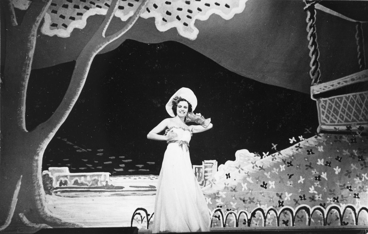 Norma Balean i revyen Vel mott igjen. 1939 Ukjent fotograf Oslo Museum